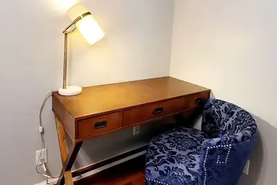 Image de 2nd Street Retreat: Private Cottage in Downtown Bentonville