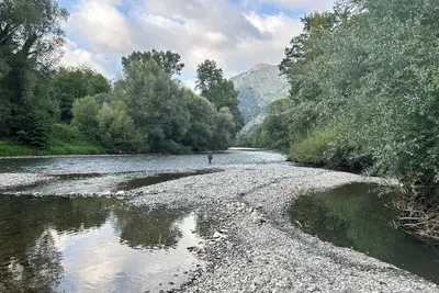 Image de T2 à 700 m du centre-ville et 1200 m de la grotte