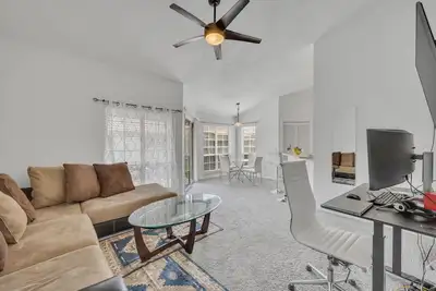 Image de Charming Oasis: Stylish Apartment in the Heart of Orlando