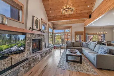 Image de Tahoe Dreamy Destination at Schaffer's Mill. Private Ski Lounge & Club Amenities