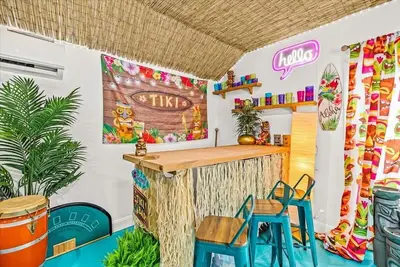 Image de Lakefront Tiki Retreat with Hot Tub!