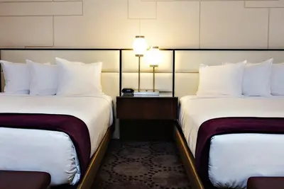 Image de Two Queen Room at a 4⭐️ Hotel