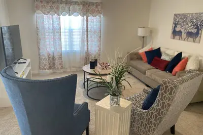 Image de Confy 4 Bed to enjoy! 30 minutes from Disney