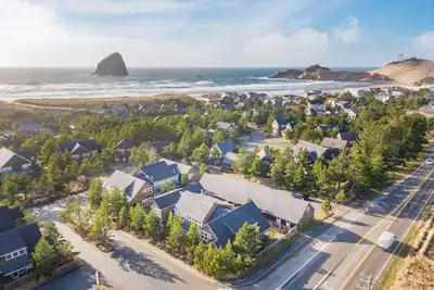 Image de Pacific Paradise #138 - Great location, comfortable, cute home near beach, 3 bed/3 bath. Dog Ok.