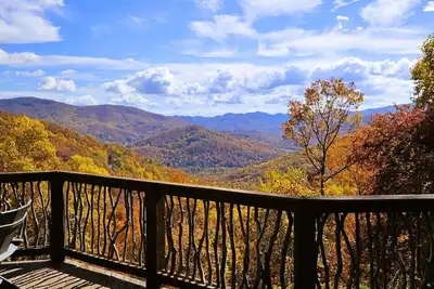 Image de Amazing  Mountain Views ~ Black Mnt~ Asheville Cabin Hot Tub