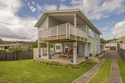 The Beach House - Kuaotunu Holiday Unit