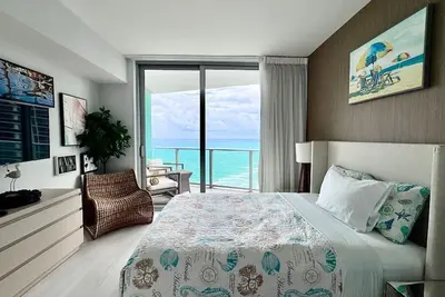 Image de Luxury Oceanfront Condo 2bd/2ba Direct Oceanview
