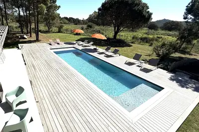villa 5 chambres, 12 personnes piscine privée