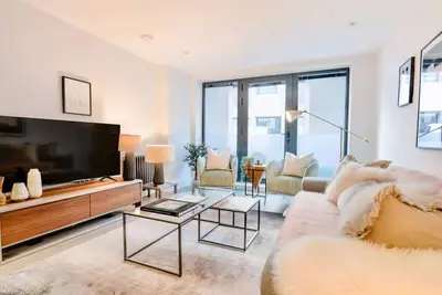 Sophisticated Bloomsbury Duplex Apartment