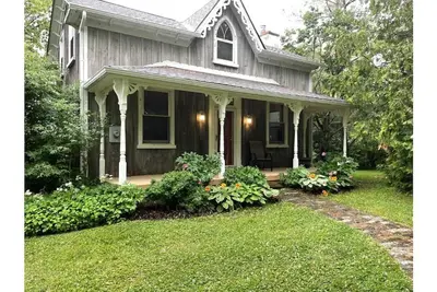Image de Mulmur Getaway, outside of Creemore