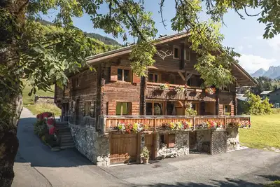 Image de La Ferme du Var Chalet authentique 4* - 15 pers