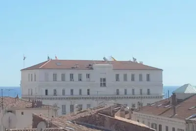 Image de Cannes Centre avec Terrasse - 200 m de la mer