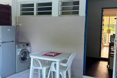 Image de A 5mn à pied de la plage de la Datcha, studio Ixora avec terrasse + balcon.