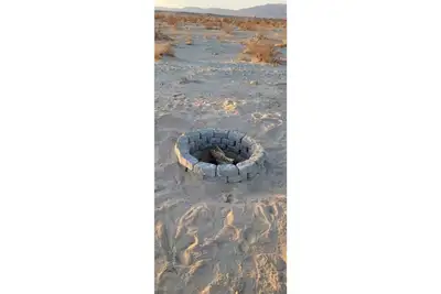 Image de Outdoors fire pits w/ Beautiful Stars & Moon view.