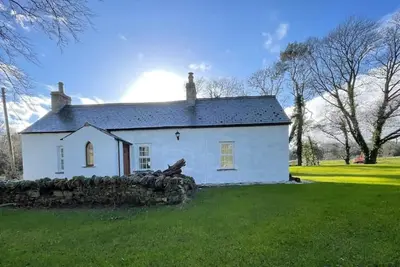 Image de Old Stone Cottage - historical cottage with woodburner, great trails