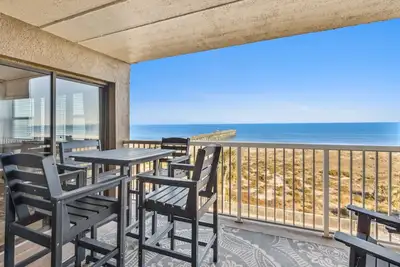Image de 439 Amelia by the Sea, 2 Bedroom Oceanfront with Pool & Pier