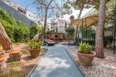 Pure Private Garden Apartment Sitges centre beach