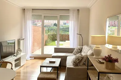 Image de Appartement Neuf avec grand jardin en face du parc Las Llamas