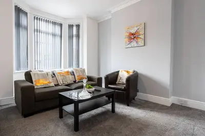 Image de Beautiful house in Cheadle, 7 mins from Manchester airport.