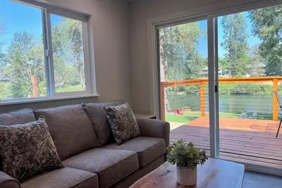 Image de Deluxe Cabin 5 - Rogue River Resort
