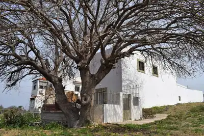 Image de Two storey traditional style house located on the suburbs of Kos city!