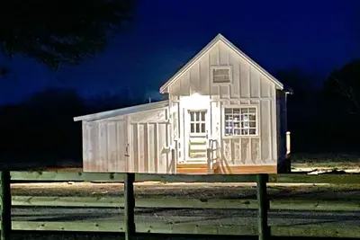 Image de Cotton House Cottage Super charming 100 Ac Historic Farm - 19 minutes to Aiken.