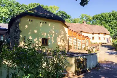 Image de The Milking Parlour, family friendly, with open fire in Highampton