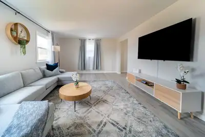 Image de Brand New Luxurious Retreat near Downtown Vermilion and Beach