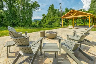 Image de 01: The Eames Suite - A Pmi Scenic City Vacation Rental