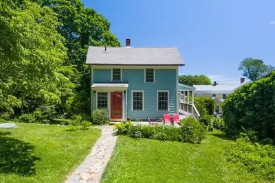 Image de Cottage in Downtown Mystic