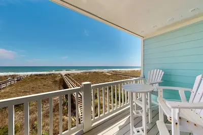 Image de Oceanfront Condo w/ Stunning Views | Steps to Beach, Walk to Boardwalk & Downtown, Dog Friendly!