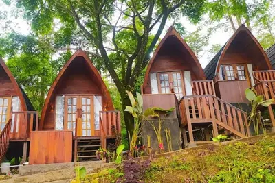 Image de Living in the forest With natural hot springs in a wooden house in the mountains