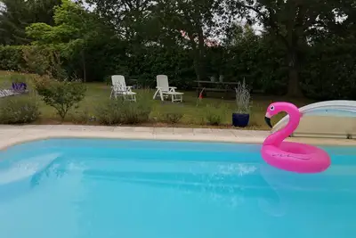 Image de Jolie Landaise : piscine jardin privé  à 8 Km de L'Océan idéal pour famille