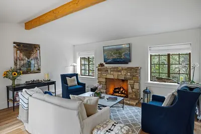 Image de 3883 Kiwi's Cottage- Openings in August / Car Week