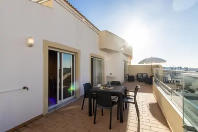 Image de Appartement Alameda | 2 Chambres | Balcon spacieux | Quarteira