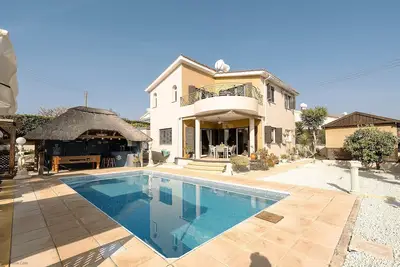 Image de Villa Venezi, Peyia - a villa that sleeps 6 guests in 3 bedrooms