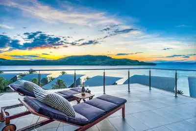 Image de Yacht Club Villa 35, Yacht Club Villa 35 on Hamilton Island