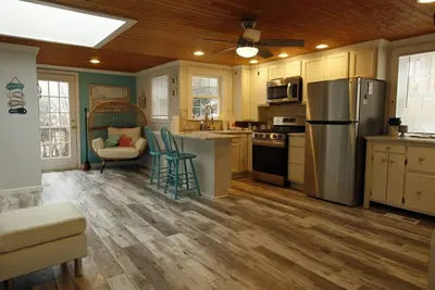 Image de Pil6 - 2br 1 Bath Beachside Cottage - Sleeps 6 - 4 beach tags