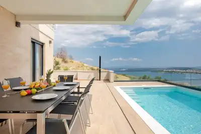Image de New Villa Astera -heated pool, 4 bedrooms, and sea views