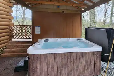 Image de Beautiful Cabin w/ views, hot tub, hiking, fishing, Bryson City and Cherokee Nc