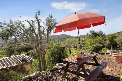 Image de Villa \"Casa Tibagota\" avec vue sur les montagnes, Wi-Fi et piscine.