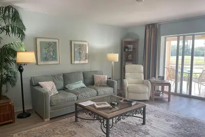 Image de Gorgeous Ground Floor Residence at Bonita Fairways