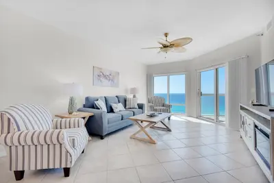 Image de 🏖️BeachFront-2Pools-Walk2Pier-Sauna-Fitness center-2br Emerald Isle 1207