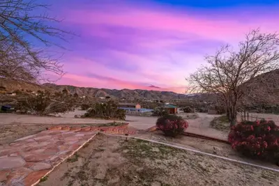 Image de Private J-Tree Resort: Pool + Spa + Cold Plunge! 25 Mins to Park & Palm Springs!
