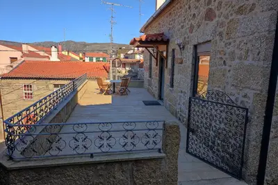 Image de Fully restored granite house