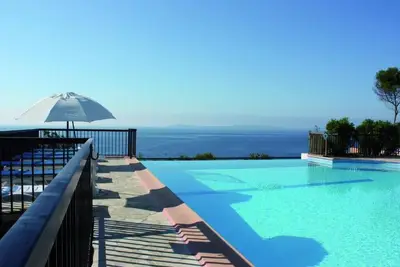 Image de Mazet T2 - Domaine de la Pinède - Piscine Chauffée