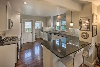Image de Bridgeport Vacation Rental - Walk to Beach!