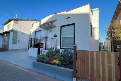 Image de House-view & 5 min Walk to Beach