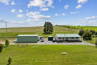 Image de Farm stay with beautiful view - 10 minutes to historic Goulbourn