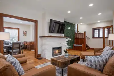 Image de Eastown Luxe